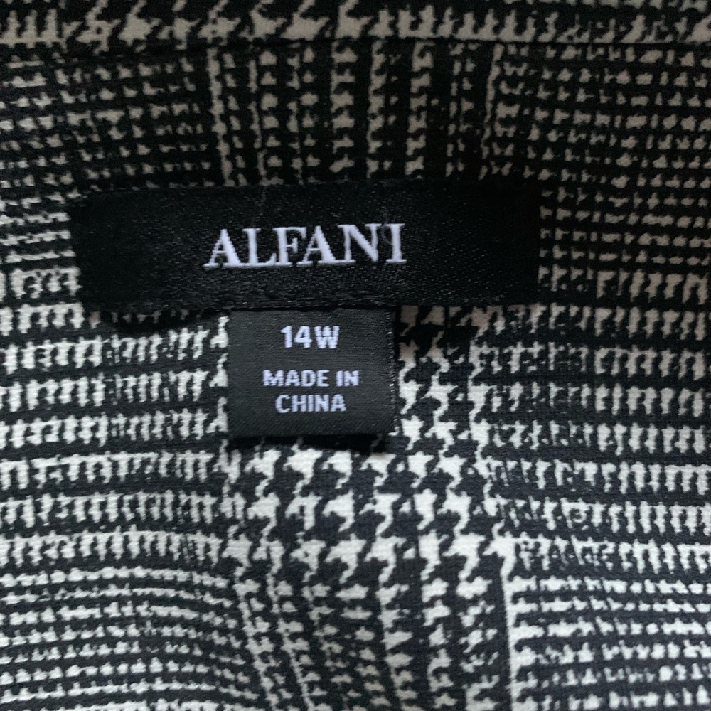 Final Price - Alfani Checked Notch Collar Blazer - Picture 3 of 7